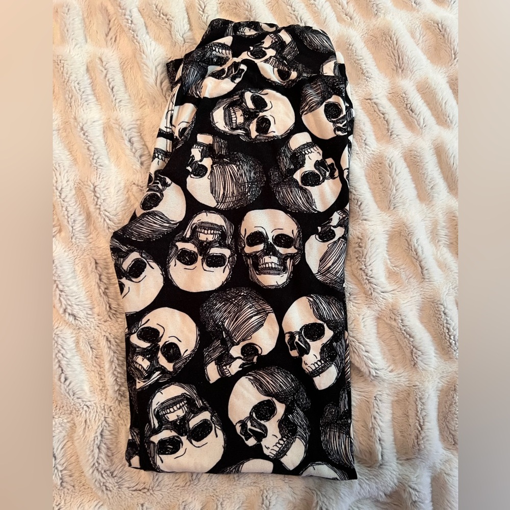 Halloween leggings 💀